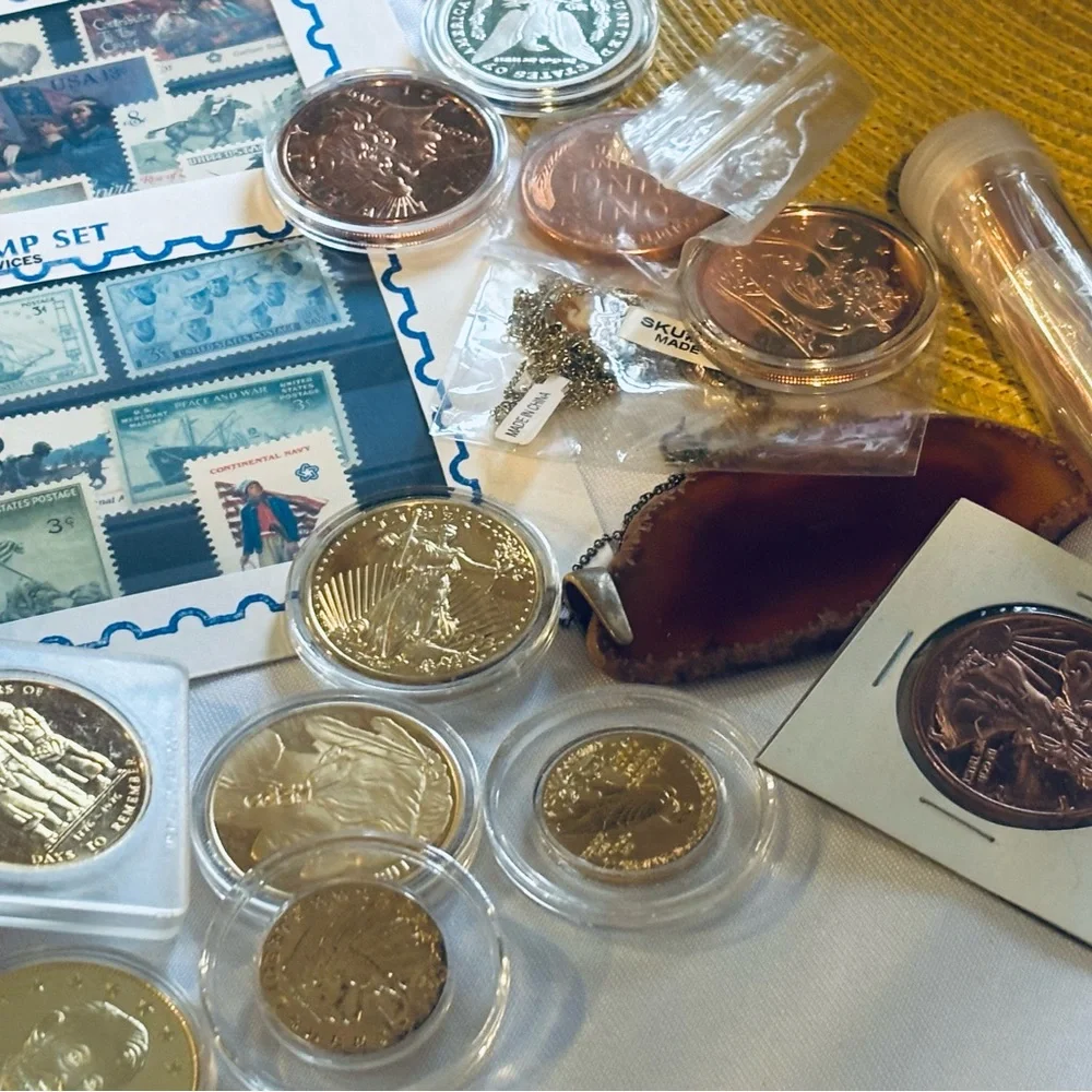 Assorted Coin and Stamp Collection - Picture 5 of 9